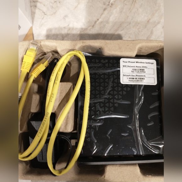 Netgear N300 WiFi Router - Picture 6 of 10